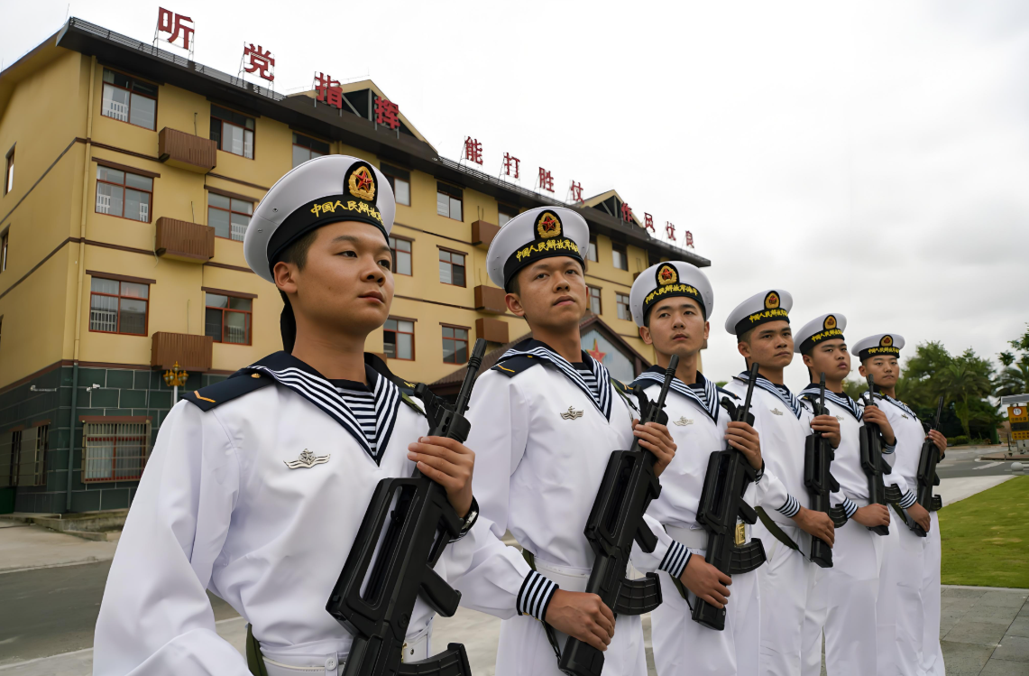 南部战区海军航空兵某部深入学习贯彻中央军委政治工作会议精神—— 建强战斗堡垒 凝聚胜战力量