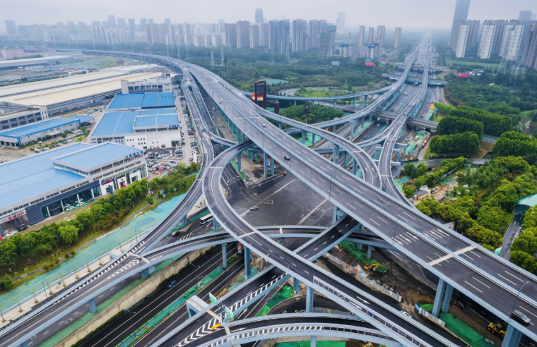 合肥市多条重点道路工程正全面推进建设