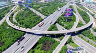 陕西省公路通车里程突破19万公里