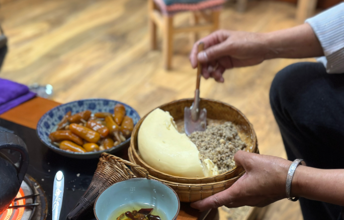 酥油茶飘出幸福味
