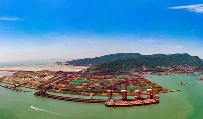 沪港共商亚太调解新路径的配图