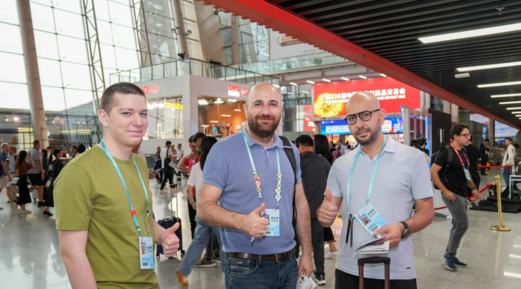 制证仅需30秒 广交会优化服务提升海内外展客商体验 - 第5张图片