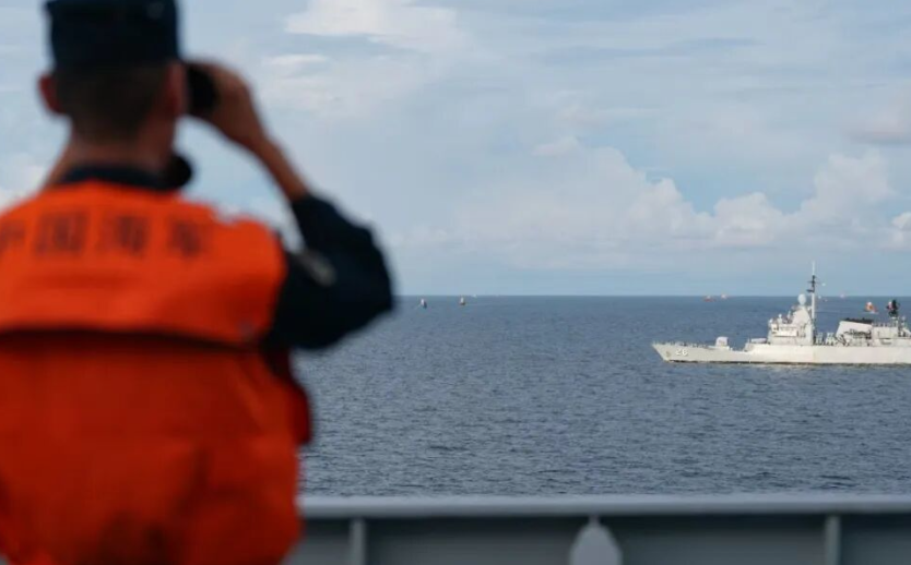 “和平友谊-2025”联演:中马舰艇编队组织海上联合演练