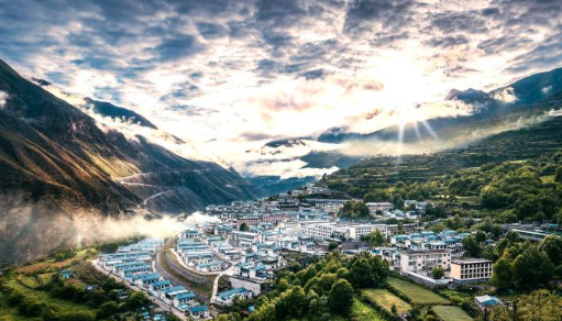 西藏边陲拉康镇：民宿花开，绽放乡村振兴新活力 - 第2张图片