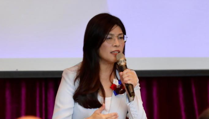 两岸领导人历史性会晤十周年 郑丽文：国民党将沿正确方向坚定前行的配图