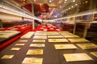 （经济观察）黄金价格高位波动，后续怎么走？的配图